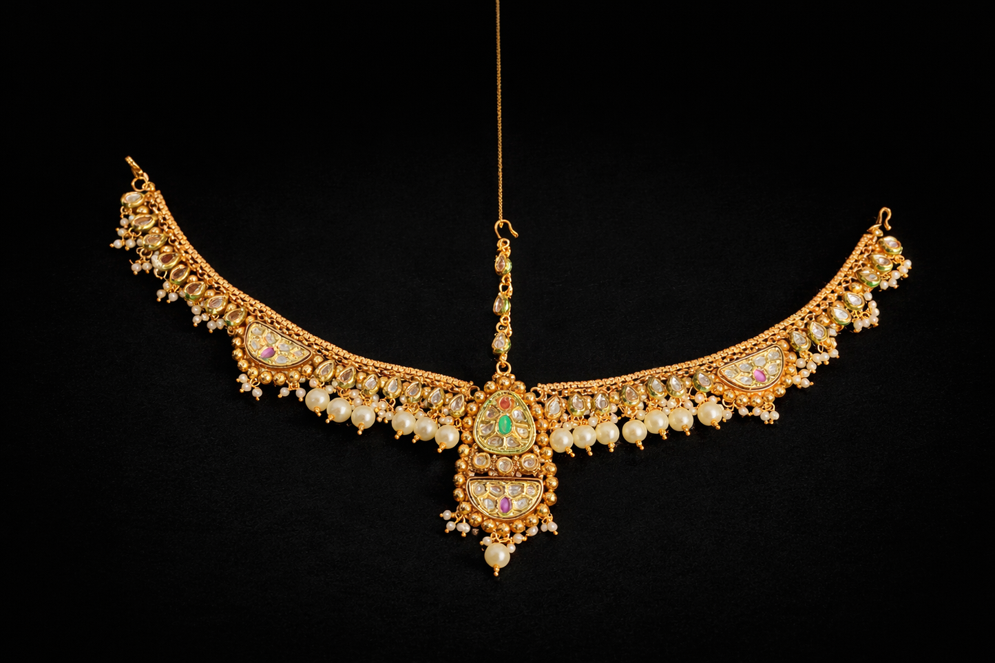 Bridal Set Handcrafted In Rich Gold Detailing